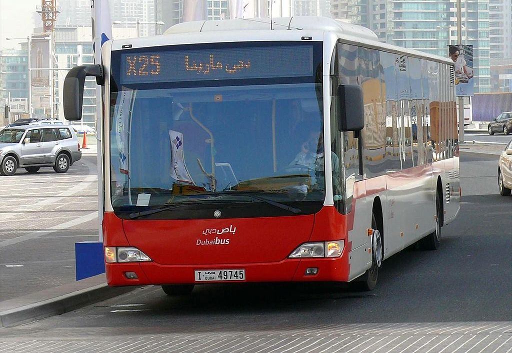 We design reliable and efficient road travel plans across the UAE for explorers and residents